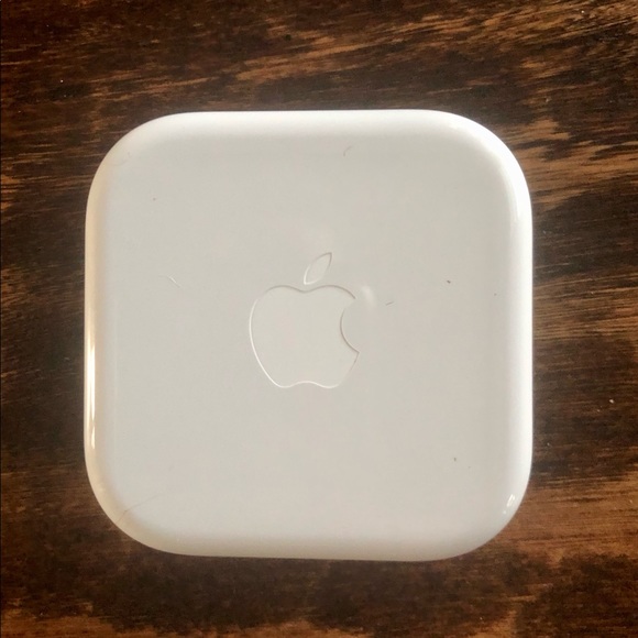 ❌SOLD OUT❌ Apple EarPods with 3.5mm Headphone Plug - NWT - Picture 3 of 11